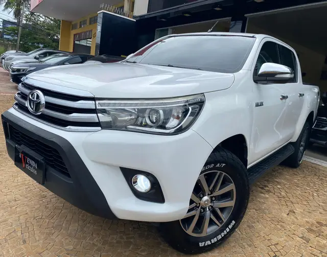 Carro Toyota Hilux Cabine Dupla 2016 Hilux 2.8 TDI SRX CD 4x4 (Aut)