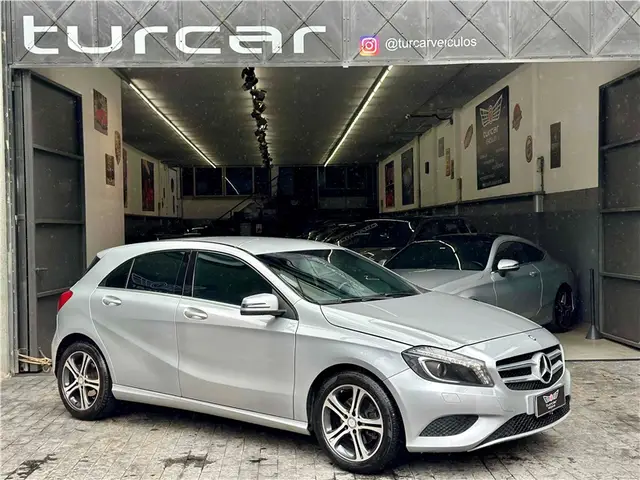 Carro Mercedes-Benz Classe A  2015 200 Urban 1.6 DCT Turbo