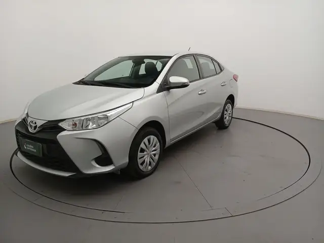 Carro Toyota Yaris Sedan 2023 XL 1.5 (Flex) (Aut)
