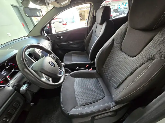 Carro Renault Captur 2019 Life 1.6 16v SCe CVT (Flex)