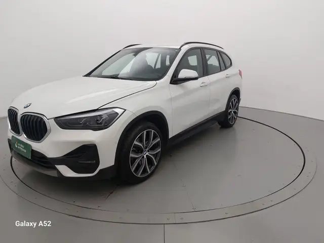 Carro BMW X1 2022 sDrive20i 2.0 Turbo (Aut.)