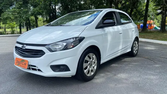 Carro Chevrolet Onix 2021 1.0 (Flex)