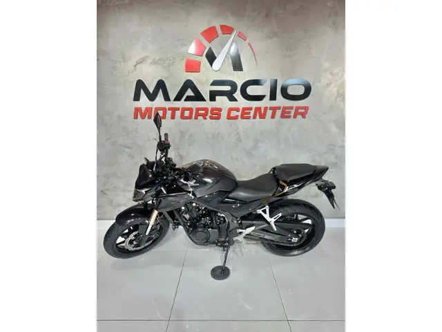 Moto Honda CB 500F 2023 (ABS)