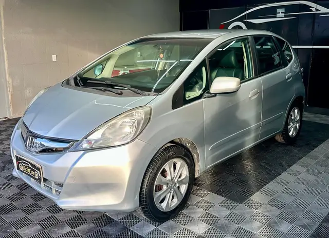 Carro Honda Fit 2013 LX 1.4 (flex)
