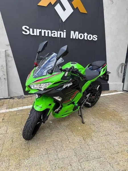 Moto Kawasaki Ninja 2024 400