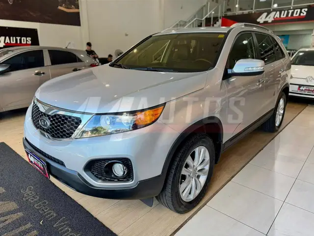 Carro Kia Sorento 2013 2.4 16V 4x2 (Aut)