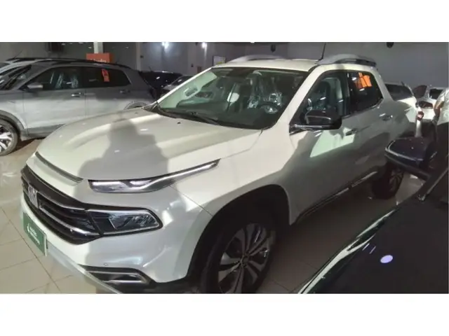 Carro Fiat Toro 2023 Volcano 2.0 TDI 4x4 (Aut)