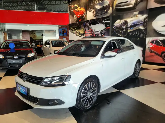 Carro Volkswagen Jetta 2014 2.0 TSI Highline DSG