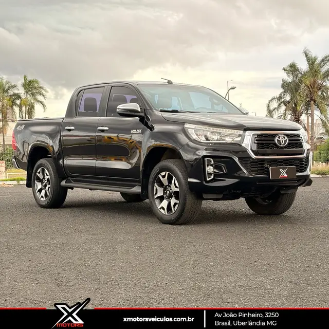 Carro Toyota Hilux Cabine Dupla 2020 Hilux 2.8 TDI CD GR-S 4x4 (Aut)