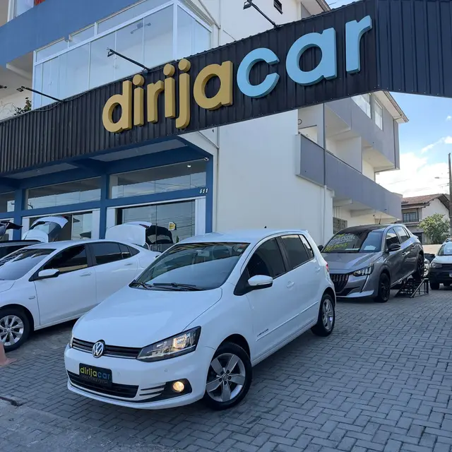 Carro Volkswagen Fox 2018 1.6 MSI Comfortline I-Motion (Flex)