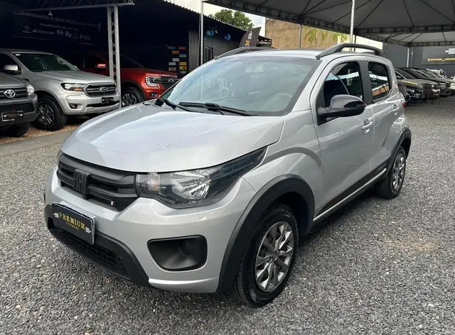 Carro Fiat Mobi 2024 Trekking 1.0