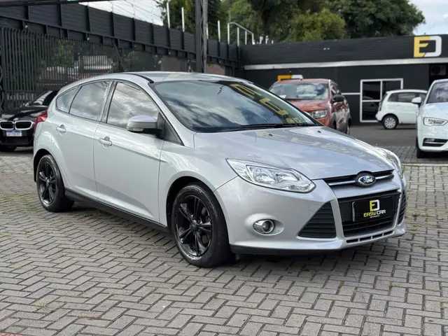 Carro Ford Focus Hatch 2014 S 1.6 16V TiVCT PowerShift