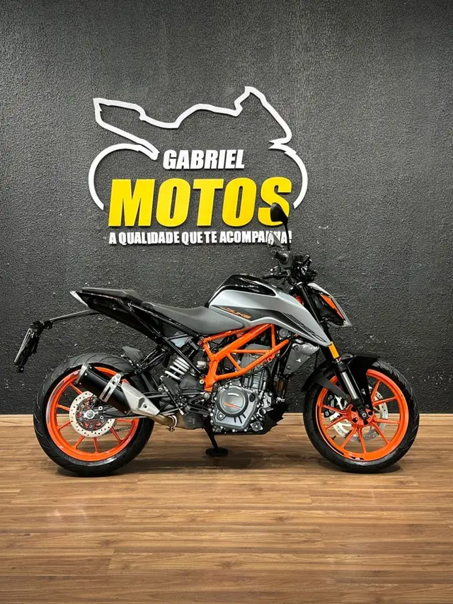 Moto KTM Duke 390 2022 390