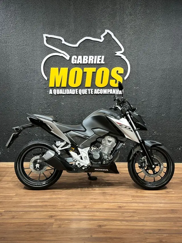 Moto Honda CB 300F Twister 2026 CBS