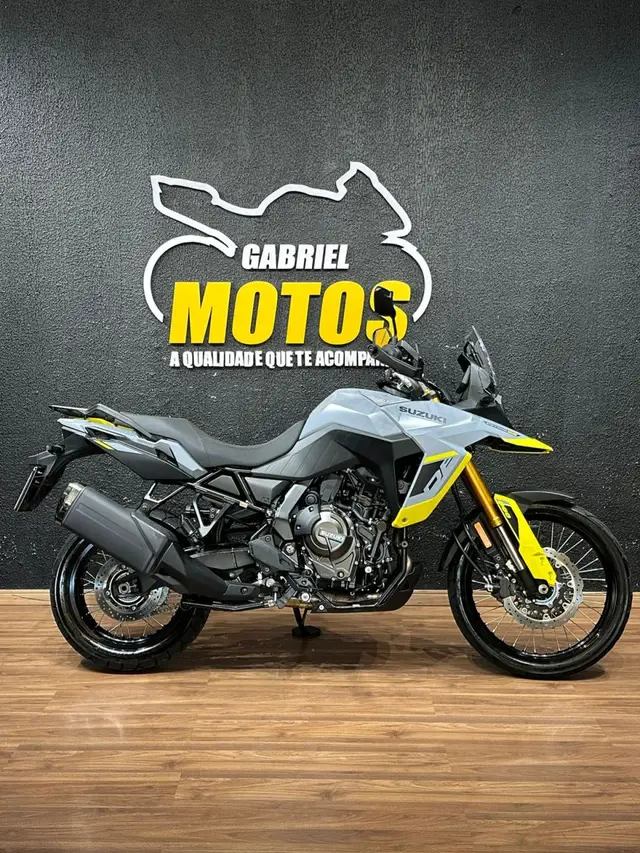 Moto Suzuki V-Strom 2025 800DE