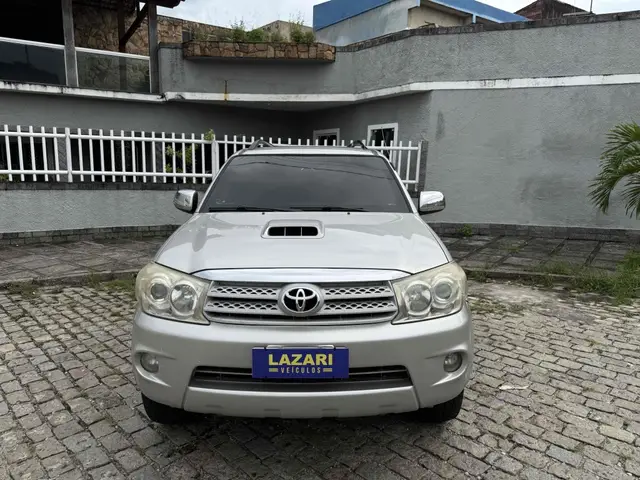 Carro Toyota Hilux SW4 2010 SRV 4x4 3.0 Turbo  (aut)