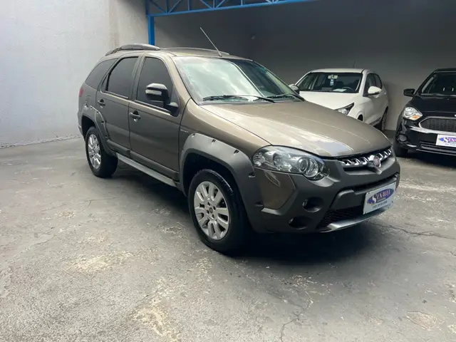 Carro Fiat Palio Weekend 2014 Adventure 1.8 16V (Flex)
