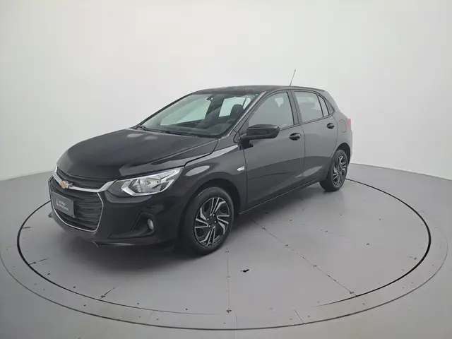 Carro Chevrolet Onix Plus 2024 LT 1.0