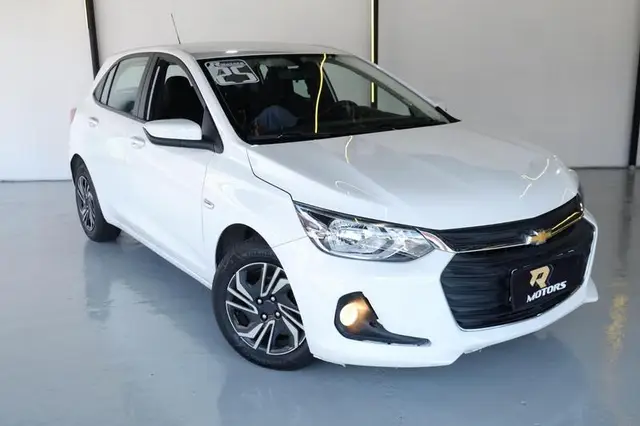 Carro Chevrolet Onix 2025 1.0