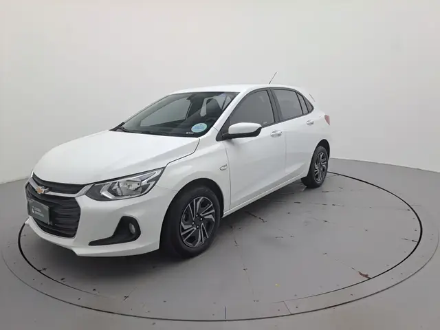 Carro Chevrolet Onix Plus 2024 LT 1.0