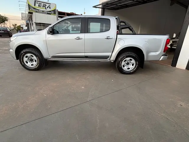 Carro Chevrolet S10 Cabine Dupla 2014 S10 LS 2.4 4x2 (Cab Dupla) (Flex)