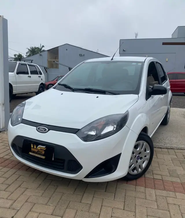 Carro Ford Fiesta Hatch 2014 SE 1.0 RoCam (Flex)