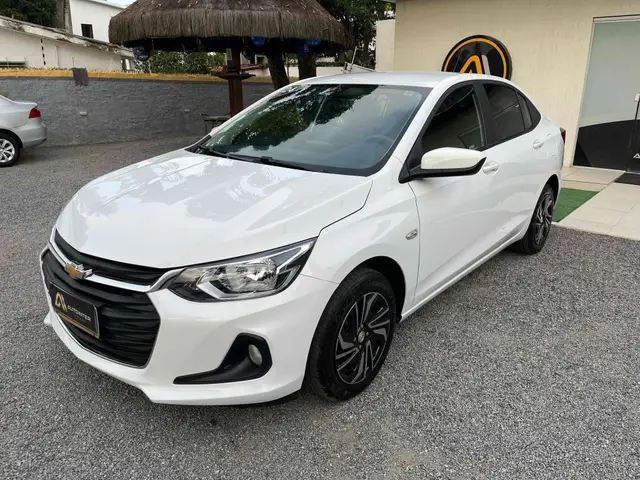 Carro Chevrolet Onix Plus 2024 LT 1.0