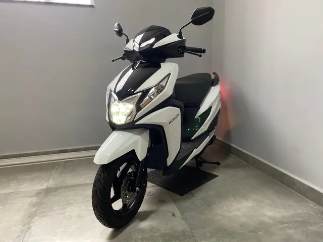 Moto Honda Elite 125 2025 CBS