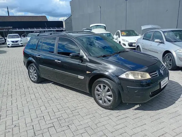 Carro Renault Megane Grand Tour 2011 Mégane Grand Tour Dynamique 1.6 16V (flex)