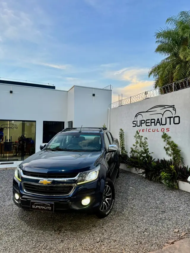 Carro Chevrolet S10 Cabine Dupla 2017 S10 2.8 CTDI High Country 4WD (Cabine Dupla) (Aut)