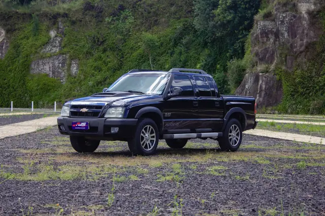 Carro Chevrolet S10 Cabine Dupla 2011 S10 Rodeio 2.4 Flexpower 4X2 (Cab Dupla)