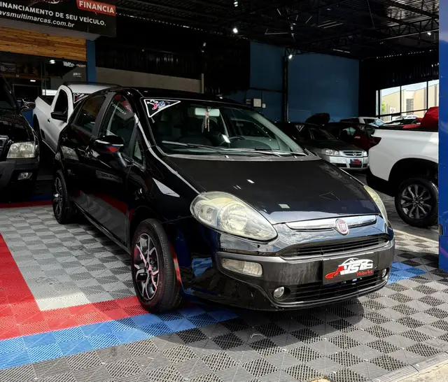 Carro Fiat Punto 2013 Attractive 1.4 (Flex)