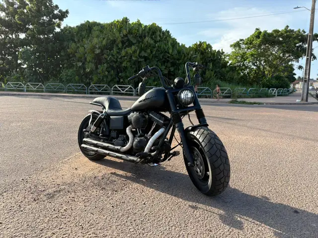 Moto Harley-Davidson Dyna 2015 Fat Bob