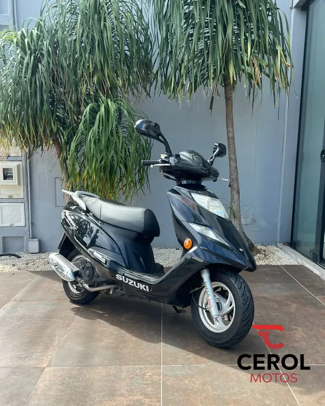 Moto Suzuki Burgman 2015 125i