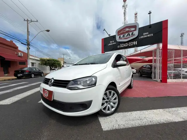 Carro Volkswagen Fox 2013 1.6 VHT (Flex)