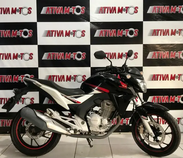 Moto Honda CB 250F Twister 2017 Standard