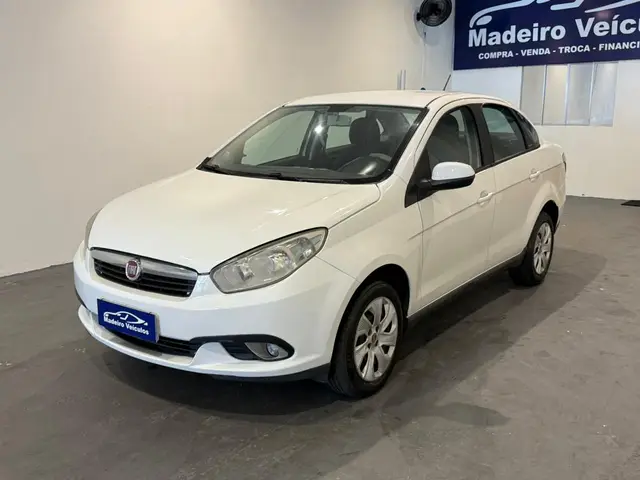 Carro Fiat Grand Siena 2017 Evo Attractive 1.4 8V (Flex)