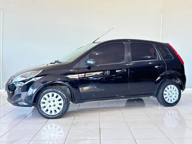 Carro Ford Fiesta Hatch 2011 1.0 (Flex)