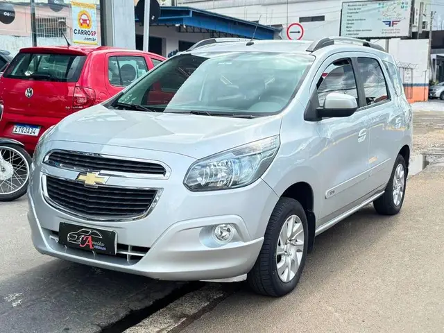 Carro Chevrolet Spin 2016 LTZ 7S 1.8 (Flex) (Aut)