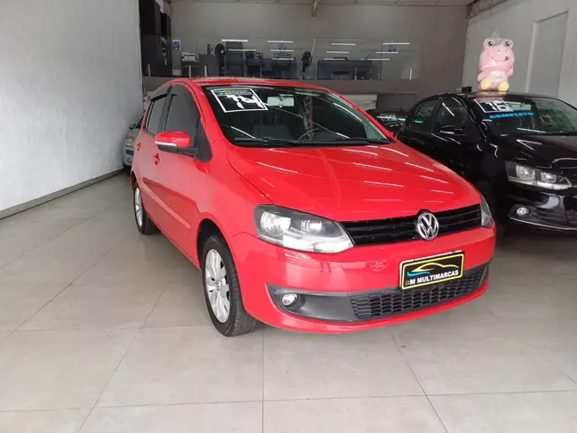 Carro Volkswagen Fox 2014 1.0 TEC (Flex) 4p