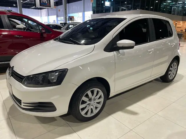 Carro Volkswagen Fox 2016 1.0 MPI Trendline (Flex)