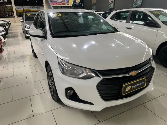 Carro Chevrolet Onix 2024 LT 1.0