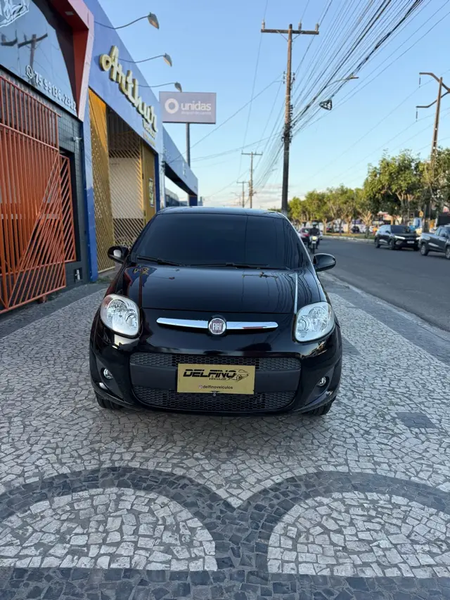 Carro Fiat Palio 2012 Attractive 1.0 8V (Flex)