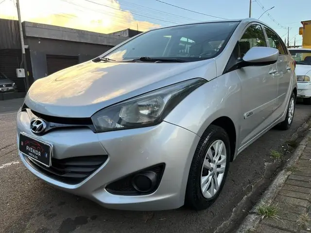 Carro Hyundai HB20S 2014 1.0 Comfort Plus (Flex)