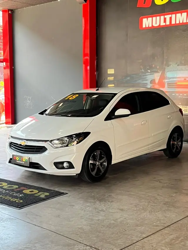 Carro Chevrolet Onix 2018 1.4 LTZ SPE/4