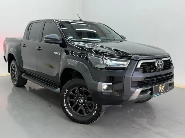 Carro Toyota Hilux Cabine Dupla 2024 Conquest 4x4 2.8 Diesel