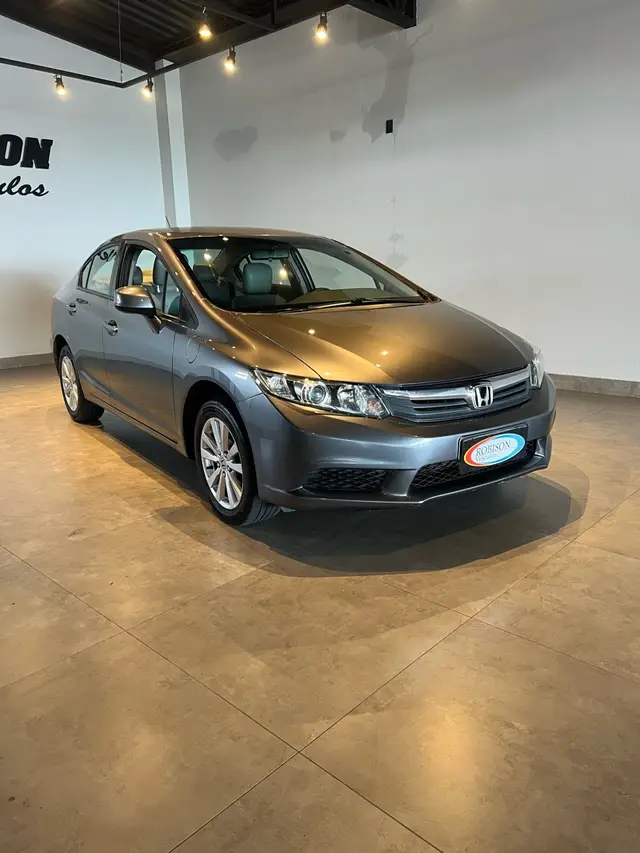 Carro Honda Civic 2014 LXS 1.8 i-VTEC (Aut) (Flex)