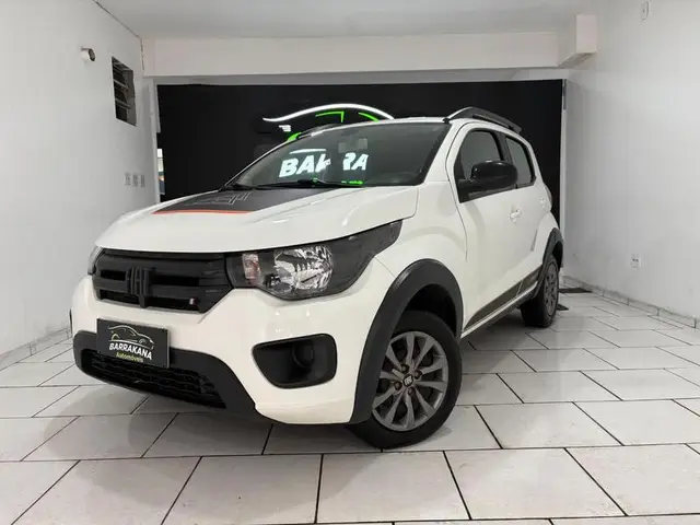 Carro Fiat Mobi 2024 Trekking 1.0
