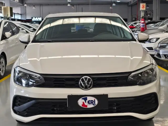 Carro Volkswagen Polo 2025 Track 1.0 Flex 12V 5p