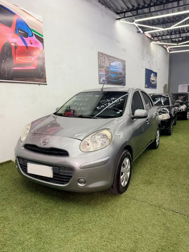 Carro Nissan March 2012 1.0 16V S (Flex)